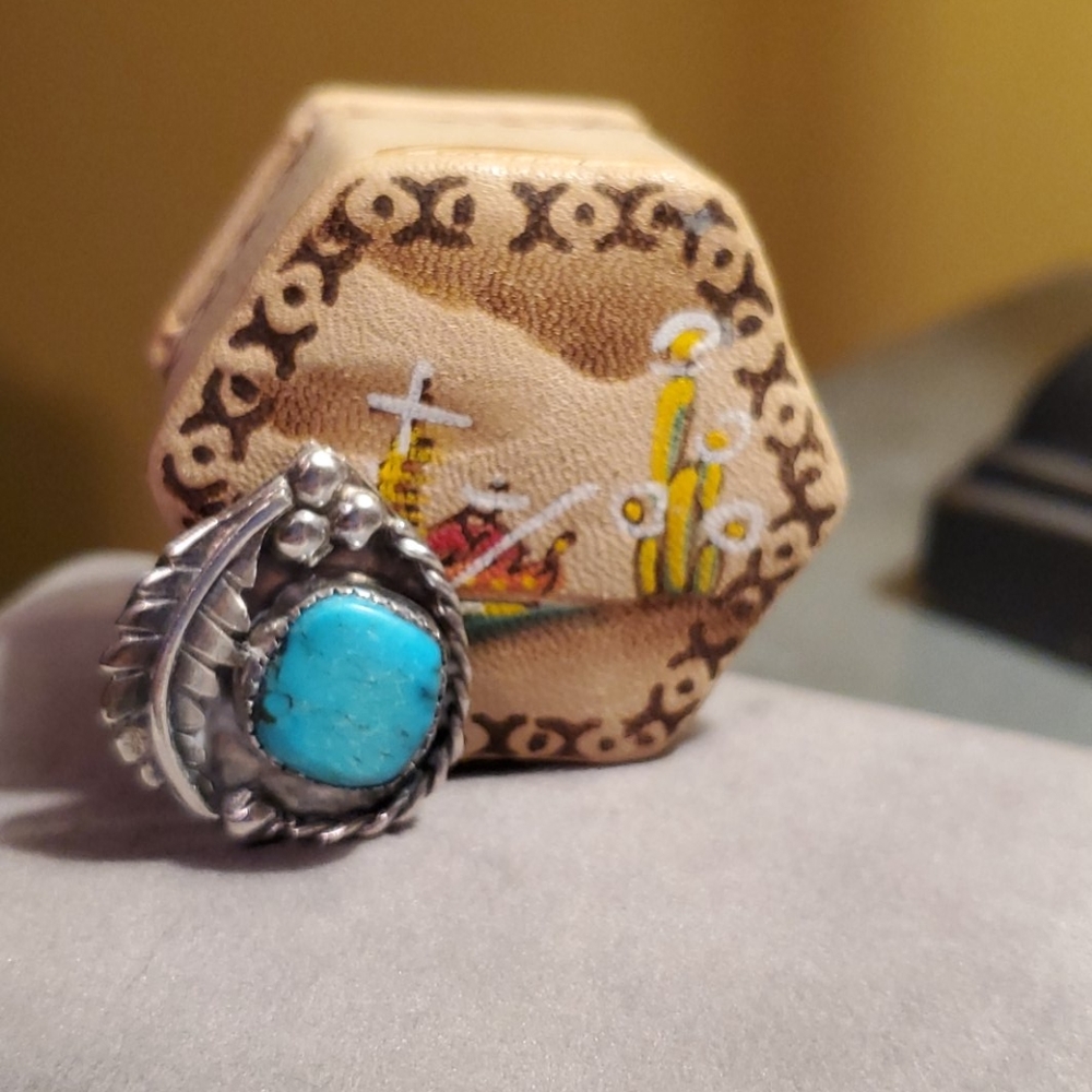 💙 Genuine turquoise and silver pendant